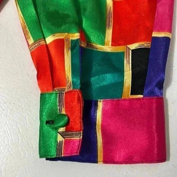 ⭐️Host Pick⭐️VINTAGE-K.C studio Women’s satin colour block button up shirts - Picture 6 of 6